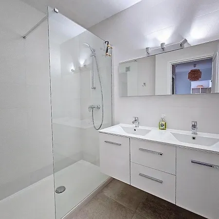 Superbe T3 L'illiade - Plages 3' A Pieds - Parking Apartment *